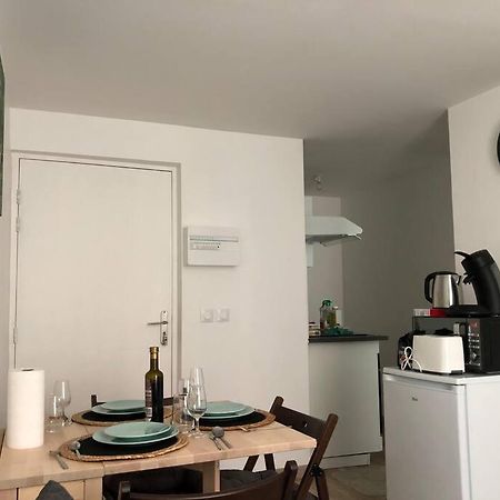 Superbe Appartement Meuble Refait A Neuf Tricastin ピエールラット エクステリア 写真