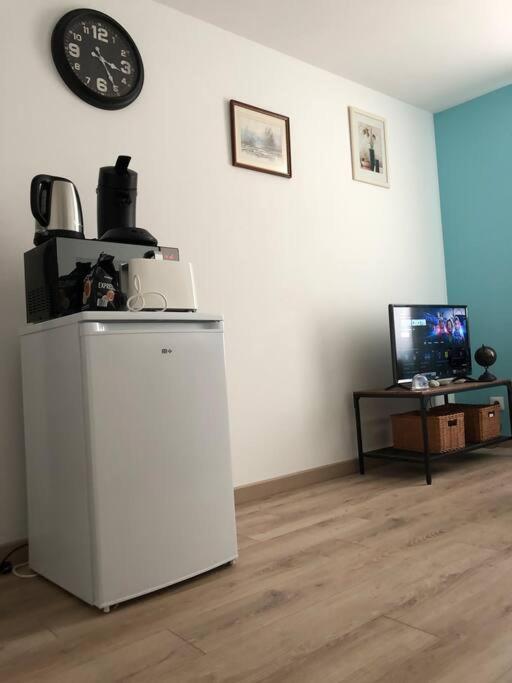 Superbe Appartement Meuble Refait A Neuf Tricastin ピエールラット エクステリア 写真